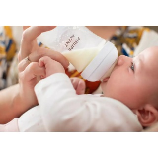 شیشه شیر نچرال 260 میلی لیتری اونت AVENT